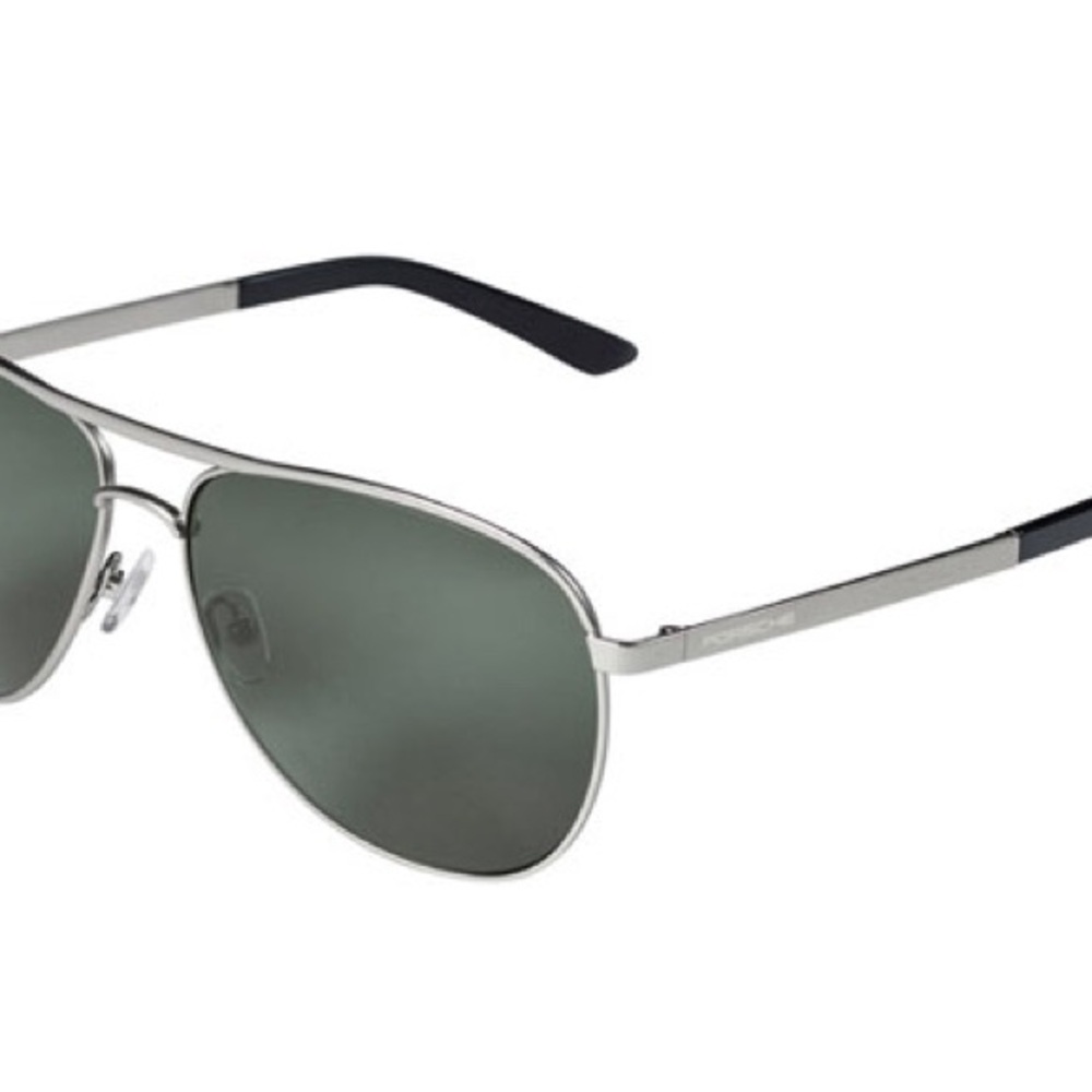 Stylish Black Aviator Sunglasses